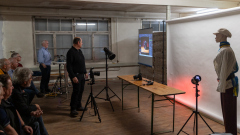 00084_Mittwochshock_KurtGruendl_Lichtfuehrung-im-Studio24.-Jaenner-2024@Fototeam-Digital