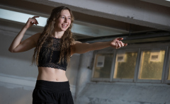 Cross-Lighting_Jaeger-Stefanie_-080126-10
